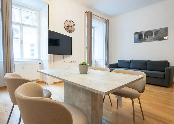 Cozy 1Br Apartment Near Opera - 24H Self Check-In